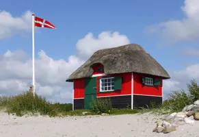 Strandhütte auf der dänischen Insel Ærø AdobeStock © Dagmar Richardt