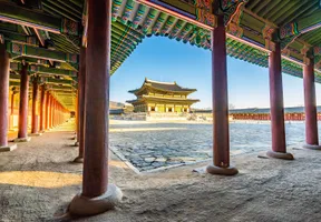 Gyeongbokgung Palast AdobeStock © siraphol