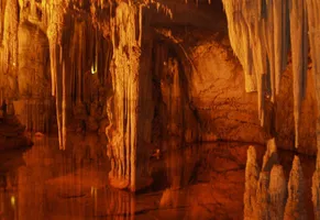 Stalagmitenhöhle 