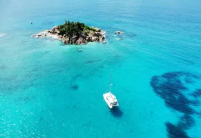 Segeln auf dem Katamaran Moorings 4500L