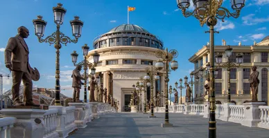 Die Brücke der Kunst in Skopje