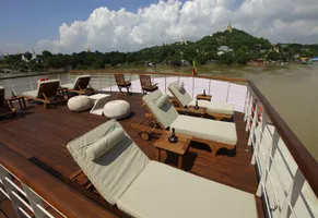 Sonnendeck auf der RV Paukan