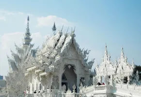 Wat Rong Khun Tempel in Chiang Rai