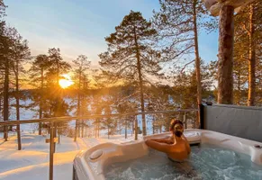 Momente der Entspannung unter freiem Himmel im Winter