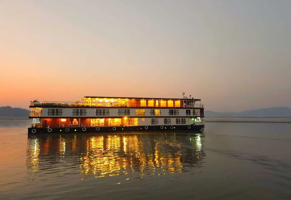 ABN Charaidew II unterwegs auf dem Brahmaputra