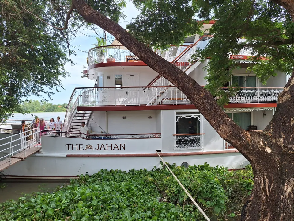 Luxus-Boutique-Schiff auf dem Mekong
