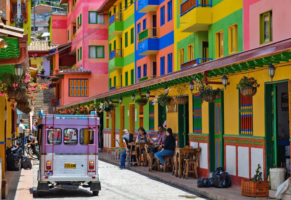Die bunte Häuser Kolumbiens