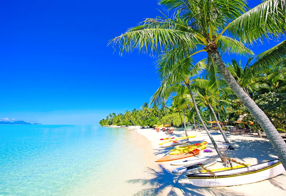 Boote auf Bora Bora iStock © TriggerPhoto