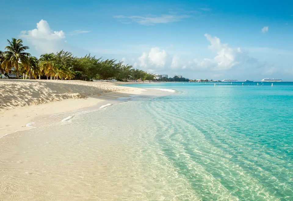 Seven Mile Beach, Grand Cayman iStock © mikolajn