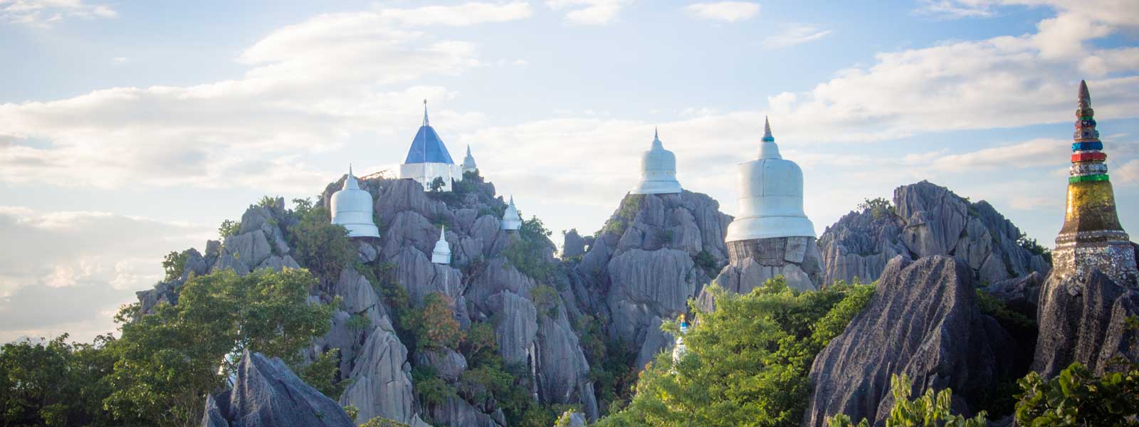 Thailand Wat Prajomklao Rac